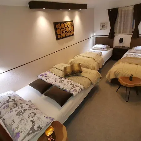 Planinska Idila - Uz Stazu 자호리나